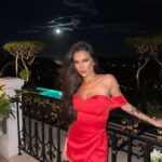 Stéfani Bays Instagram - #tbt eu a lua e um vestido vermelho. ♥️ 💃🏻 França, Europa