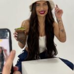 Stéfani Bays Instagram – Minha segunda paixão no fim desse carrossel 🧉🥰