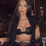 Stéfani Bays Instagram – night out in b&w ✨🔳 Yamashiro Hollywood