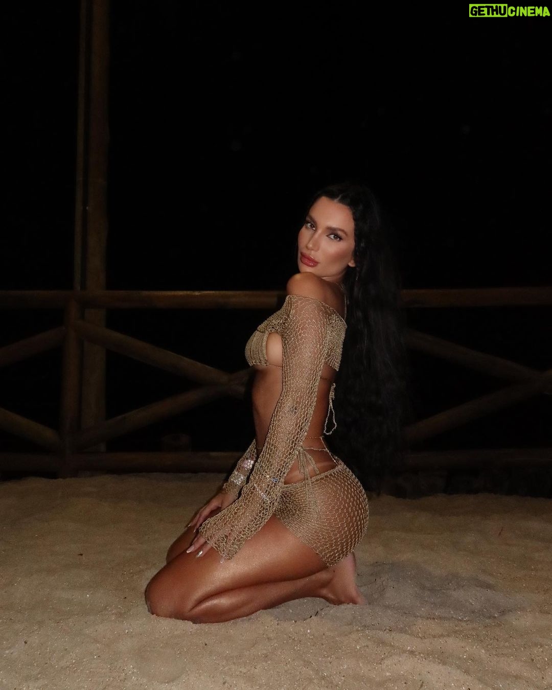 Stéfani Bays Instagram - Tô pronta! @reveillon.amore Maracaipe