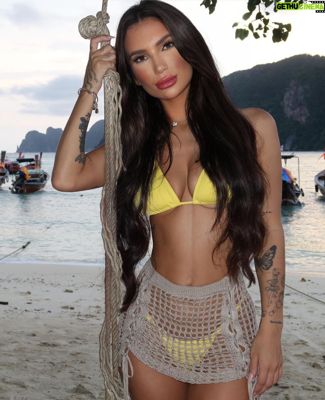Stéfani Bays Instagram - PhiPhi Islands เกาะพีพี กระบี่