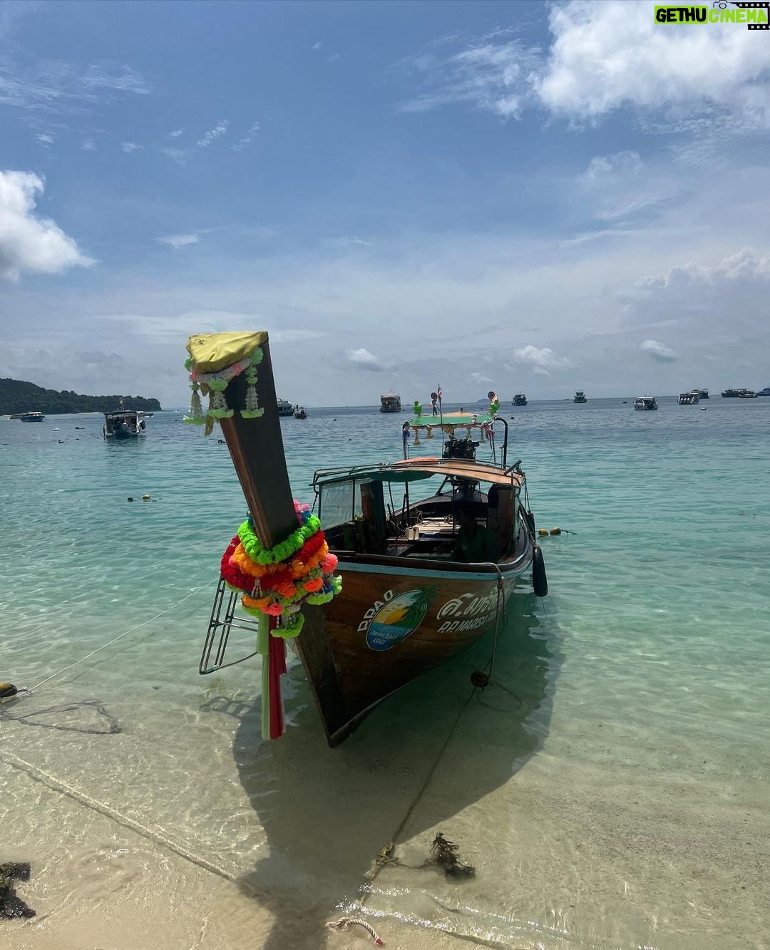Stéfani Bays Instagram - PhiPhi Islands เกาะพีพี กระบี่