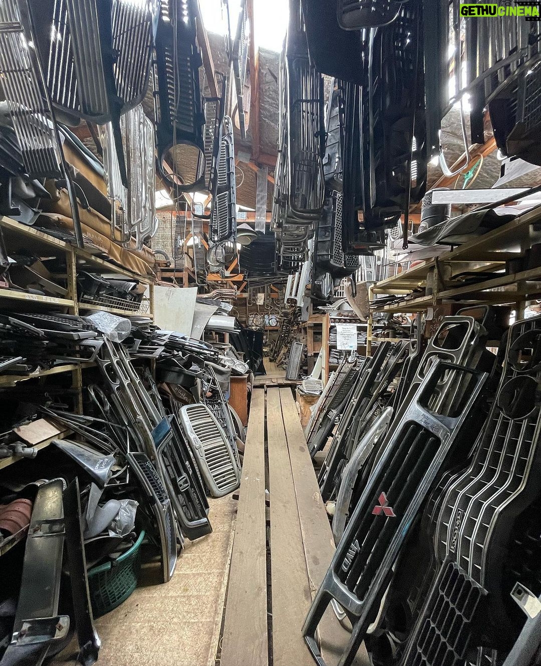 Stacey Leilua Instagram - 😍🎞️ A cool little visit to the Horopito Motor Wreckers today where Smash Palace and Goodbye Pork Pie were filmed.. 1981 was serving iconic NZ cinema! Category: car wrecks 😂🛻