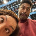 Stacey Leilua Instagram - Look at me being inspired by @_sarahgattellari #BTS 😂🥰 here’s some pics of mine from this season.. a bunch of cherished memories, wonderful friends and lots and lots of love. It’s always an awesome ride filming #YoungRock, I cannot wait for more adventures with Season 3. A huge thank you to everyone who has tuned in, messaged, rated, all of it! We cannot do it without your love and support. See you again real soon 🌺❤️💪🏽 Gold Coast, Queensland
