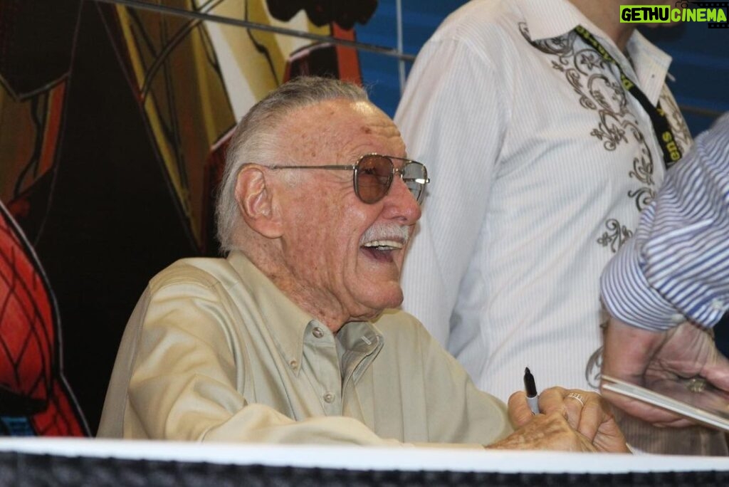 Stan Lee Instagram - Stan felt great pride and appreciation for the admiration and love shown to him by fans over the years. We feel the same way, and we're grateful to be able to share his work, life, and legacy with you. #StanLee #HappyThanksgiving