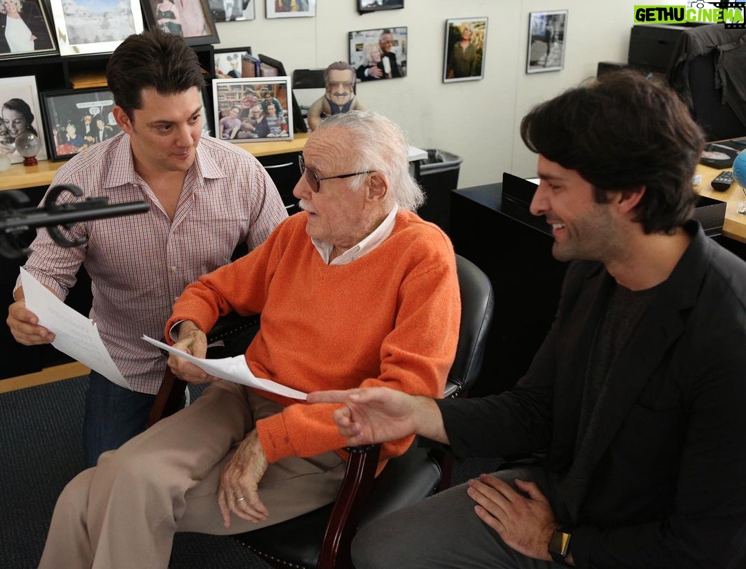 Stan Lee Instagram - GIVEAWAY TIME! 🚀 Two lucky fans will win a copy of the new graphic novel Stan Lee's Alliances: Orphans signed by co-creators/co-writers Luke Lieberman and Ryan Silbert, along with artist Bill Sienkiewicz! Orphans features a prologue co-written by Stan, "Traitor's Revenge," and the whole story is an homage to Stan's curiosity and love of all things sci-fi. With that, imagine that you're living in outer space in a futuristic world. What's your superpower? Who would you take with you to experience this strange new universe? TO ENTER: 👽 Like this post 👽 Tell us what your superpower would be in a comment 👽 Tag a friend who you'd take with you Since it would have been Stan's 100th birthday in December, this giveaway will be open for 100 hours, starting now and ending Tuesday, November 1 at 1pm PST. *Giveaway open to those 18 & older with a US mailing address. This giveaway is not sponsored, endorsed, or administered by Instagram. For terms and conditions, visit: bit.ly/AlliancesGiveaway #StanLee100 #StanLee