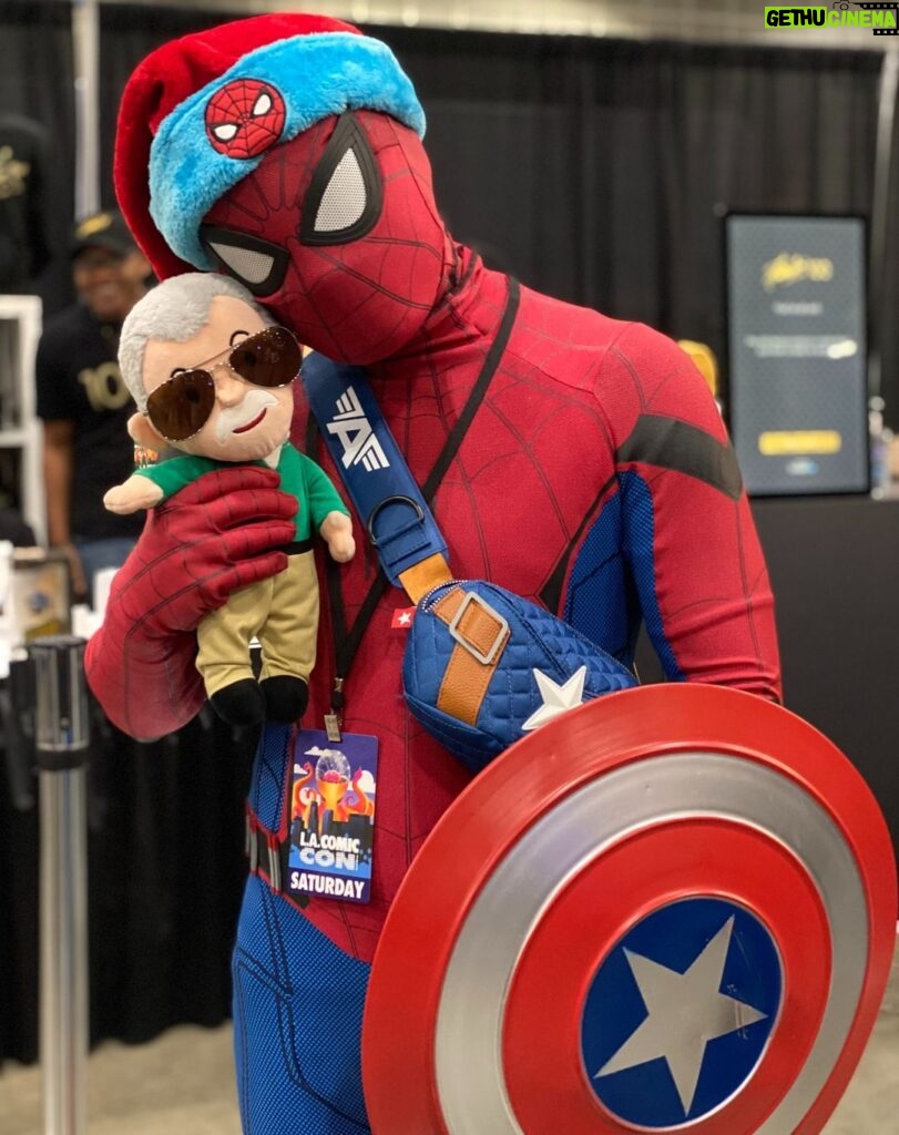 Stan Lee Instagram - Thank you to everyone who stopped by our booth at @comicconla this weekend! We loved hearing your memories of Stan, reading your messages on our centennial wall, and simply celebrating his legacy with you. It’s wonderful to see Stan’s memory live on through fans of all ages, especially as we approach the 100th anniversary of his birth this month. #StanLee