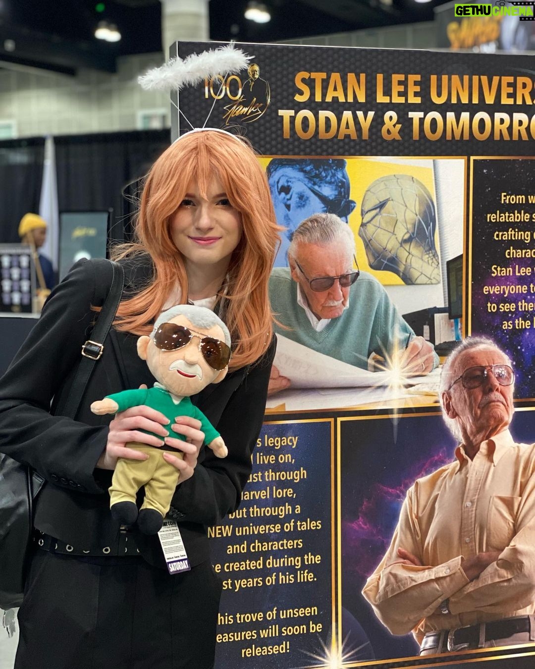 Stan Lee Instagram - Cosplayers 🤝 the Little Stan Lee plush Stop by booth 1127 at @comicconla today and tomorrow to snap a photo with the plush, sign our centennial message wall, make your own customized t-shirt and more! #StanLee100 #StanLee