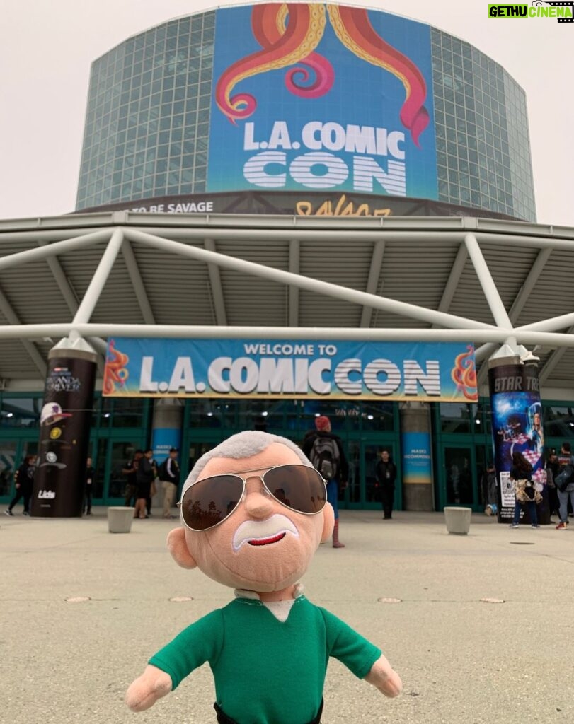 Stan Lee Instagram - Stan attended Los Angeles Comic Con for many years; at one point, the convention was even named after him!  With the 100th anniversary of Stan's birth around the corner, the Stan Lee Universe team will be at LA Comic Con, booth 1127, through Sunday celebrating all things Stan. Stop by to sign our centennial message wall, snap a photo with Stan quotes, customize your own merchandise and more! Maybe you'll even get a photo with the Little Stan Lee plush. 😊 We hope to see you there! For fans who drop by the booth, please feel free to share your photos on social using the hashtag #StanLee100 and we'll re-post some throughout the weekend! #StanLee