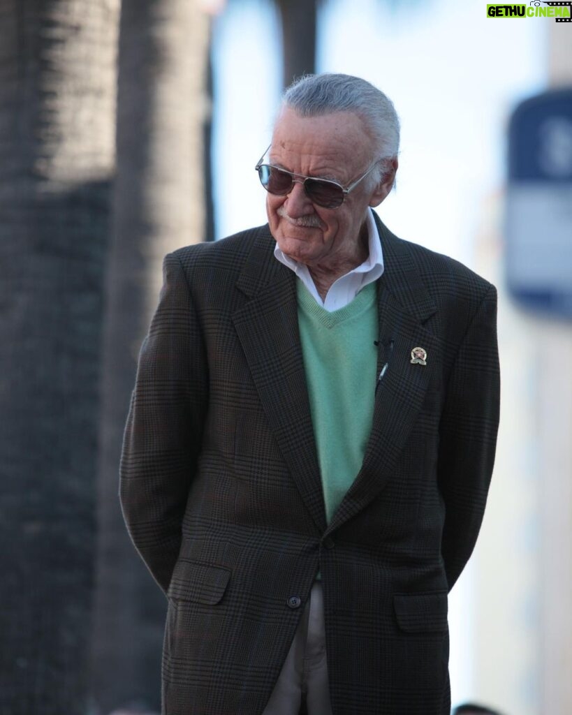 Stan Lee Instagram - Pictures of Smilin’ Stan never fail to make us smile 😊 These snapshots are from Stan’s Hollywood Walk of Fame star ceremony in 2011. #StanLee #WorldPhotoDay #FlashbackFriday