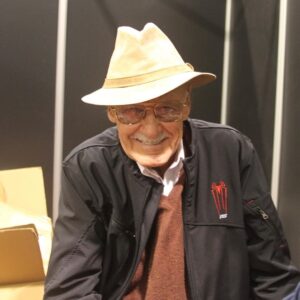 Stan Lee Instagram - He wasn’t called Smilin’ Stan for nothing! 😄
#FlashbackFriday #StanLee