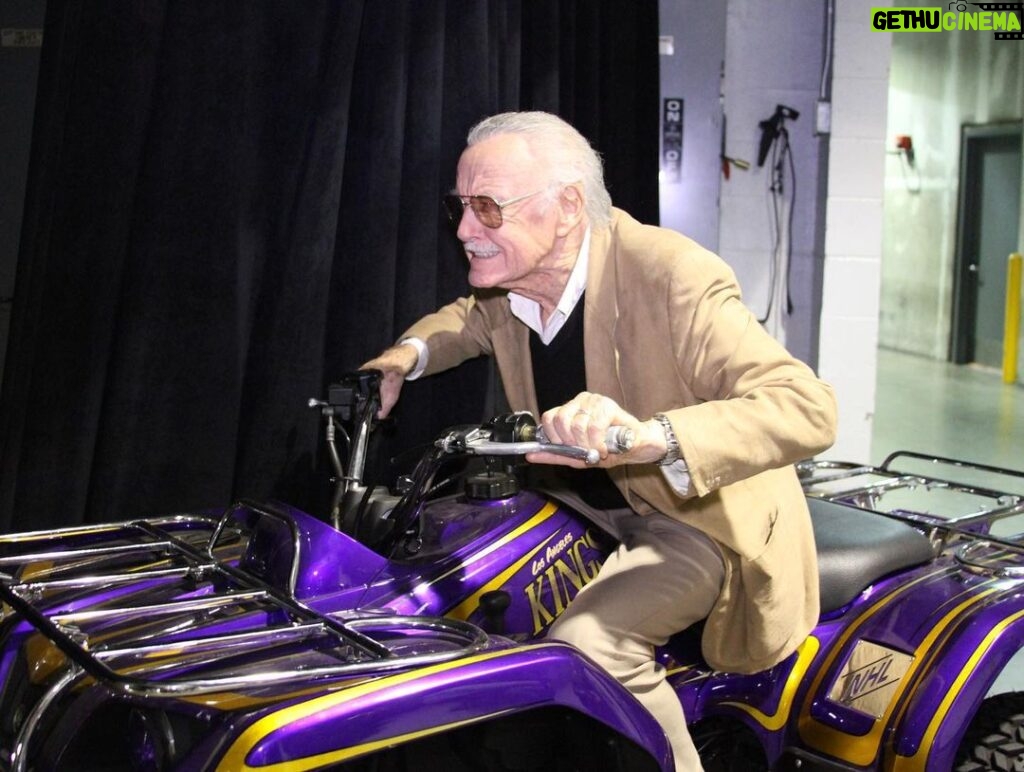 Stan Lee Instagram - Of course Stan hopped on the @lakings ATV for a mini photo shoot backstage at a game in 2011! 😂 Swipe to see his game face. #StanLee100 #StanLee #tbt