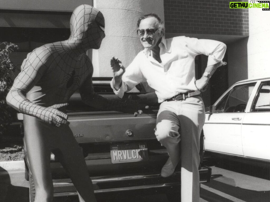 Stan Lee Instagram - GIVEAWAY TIME! 😎 Stan Lee probably loved to drive as much as he loved to walk. He zipped around cities on the east and west coasts for decades, on and off screen! In honor of his drive (get it?), 3 lucky fans will win a 1963 Lincoln Continental die-cast metal collectible with a Stan figure from @jadatoys – swipe to see it! To enter: 🚙 Like this post 🚙 Follow @therealstanlee and @jadatoys 🚙 Tag the biggest Stan fan in your life and #StanLee100 in a comment Since it would have been Stan’s 100th birthday in December, this giveaway will be open for 100 hours, starting now and ending Friday, April 1 at 1pm PST. #StanLee #StanLee100 *Giveaway open to those 18 & older with a US mailing address. This giveaway is not sponsored, endorsed, or administered by Instagram. For terms and conditions, visit: bit.ly/powjada