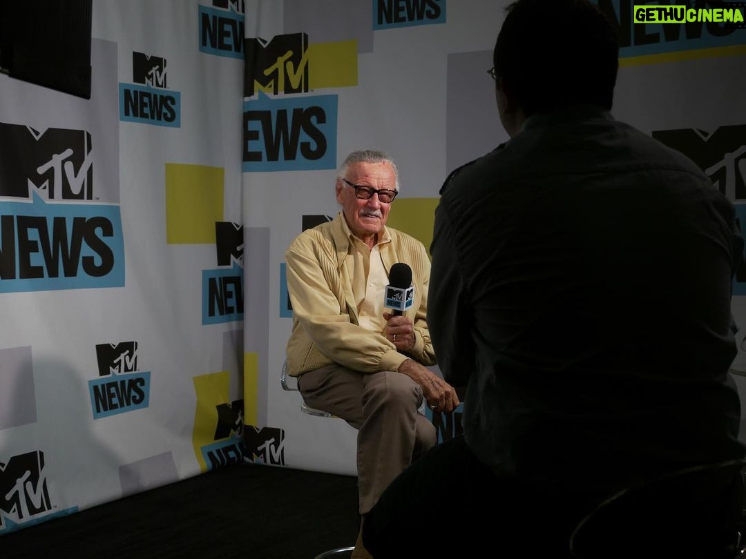 Stan Lee Instagram - Stan x SDCC Stan attended San Diego Comic-Con for years. He loved spending time with friends and colleagues, speaking on panels, and, of course, meeting fans! We always enjoy hearing your stories of meeting The Man. In honor of #SDCC opening today, if you ever spotted or spoke to Stan at the convention, tell us all about it in the comments! #StanLee #tbt