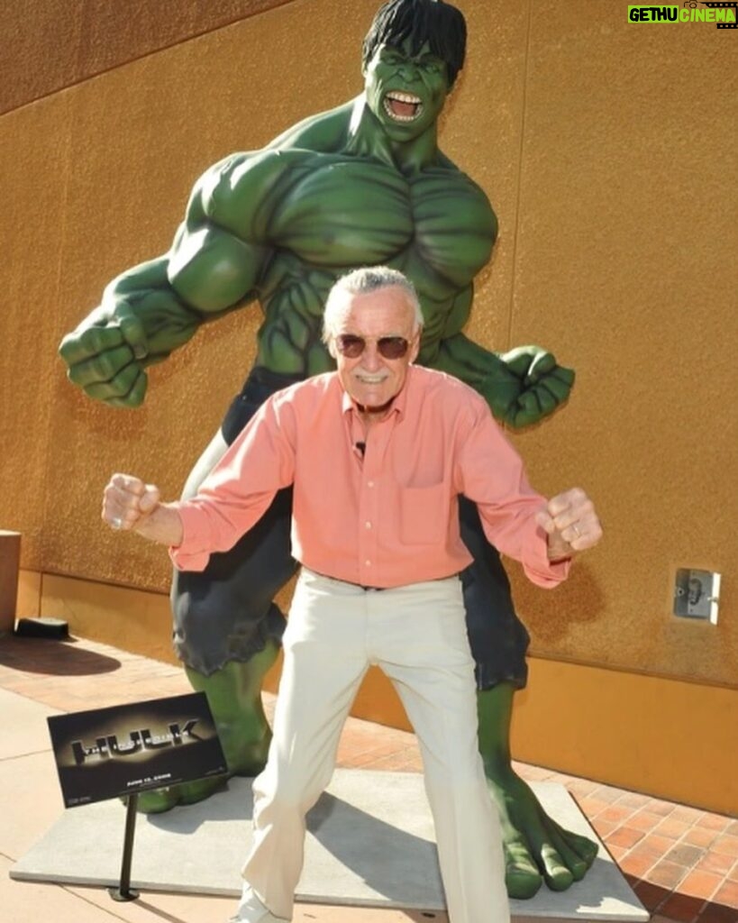 Stan Lee Instagram - “A million years ago when I was writing these comic books, I never suspected that one day I’d be walking down a green carpet being interviewed, and people would say, ‘How do you feel?’ Nobody cared how I felt about anything in those days!” -Stan Lee on the green carpet at the premiere of The Incredible Hulk in 2008 #StanLee #WaybackWednesday