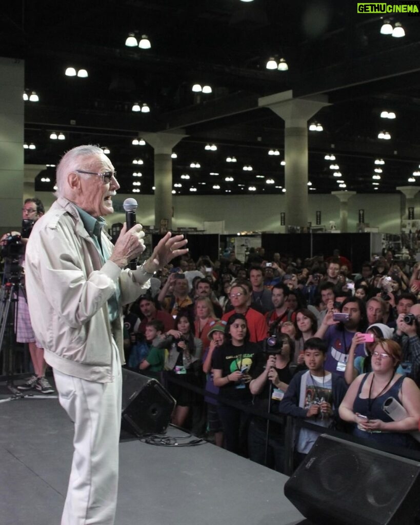 Stan Lee Instagram - It’s @comicconla weekend, so naturally we had to share some snaps from a few years back of Stan on stage in his element. 💥 #StanLee #LAComicCon