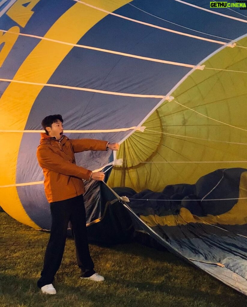 Stanley Yau Instagram - // 世界很大，我們很渺小。 熱氣球解鎖！ 感受很深🫶🏻 多謝#melbourne #mirrorweare