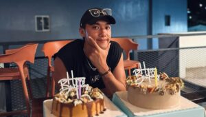 Stanley Yau Instagram - // 其實生日最開心嘅係，可以有原因gather 大家一齊開開心心過一日! 
足夠了，多謝大家❤️
#mirrorweare