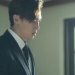 Stanley Yau Instagram – // 關於來不及..

錐心之痛，七歲經歷了一次。想不到，年頭再經歷多一次…

近幾年，相信大家都會經歷過離別。 朋友選擇離開，甚或乎自己的親人離世。 這首歌 #來不及 ，如果可以帶給大家一點提醒，一點釋懷，一點安慰，這就足夠了。

有一句歌詞很喜歡
 [愛沒盡頭不必害怕，我會自強不需記掛]

媽媽來不及看我的演唱會，但願在天上您會聽到這首歌，演唱會再唱給你聽🤍

我會努力，我會令你感到自豪。
我會和哥哥相親相愛。
我們會好好照顧悠禮的。
Until we meet again.

我相信這首歌的初衷不多不少都會感受到，所以這樣已經足夠了🤍 其他，不重要了。
#mirrorweare #來不及
