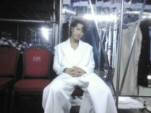 Stanley Yau Instagram - // Day 6 台底精華!
- Edan Lui 生日大合照
- 休息室上演傷風廣告戲碼
- 咳咳，鼻涕快啲遠離我
#mirrorweare #mirrorfeelthepassionconcerttour2024