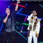 Stebin Ben Instagram - Dear @akshaykumar sir Sharing the stage with you in Atlanta was the highlight for me! Your love for music and your energy on stage just cannot be matched and I’m blessed to have experience this tour with you. Have become an even bigger fan of your hardwork and fearlessness ! Cheers to beginning The Entertainer’s journey with a bang!! Dallas be ready !