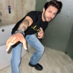 Stebin Ben Instagram - Checking my super powers before hitting the stage ⚡️⚡️