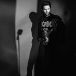 Stebin Ben Instagram - Nothing can dim the light which shines from within 🌟 . . . भीतर से चमकने वाले प्रकाश को कोई भी मंद नहीं कर सकता 🌟