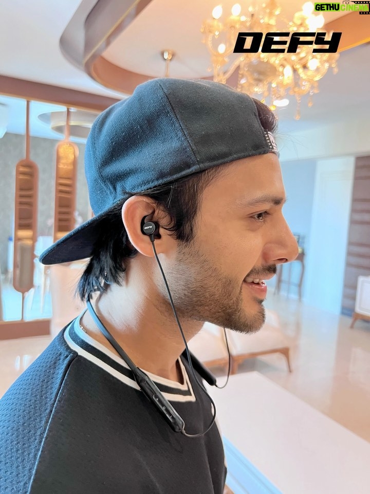 Stebin Ben Instagram - Moving smoothly anywhere with my new DEFY FuzionX Pro 🎧 With balanced bass and quick connectivity features, it makes me have fun throughout the day, wherever I go 🤘🏻😉 #DefyAllOdds