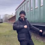 Stefan Airapetjan Instagram - Uue loo video tegemine toimus Haapsalus. Siin kohal palavad tervitused videos olevatele kohalikele poistele!
