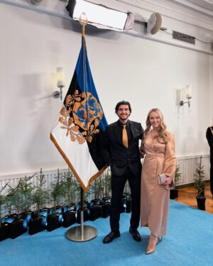 Stefan Airapetjan Instagram - Olen südamest tänulik, et olin presidendi vastuvõtule kutsutud! Õitsegu meie kallis Eesti! 💙🖤🤍