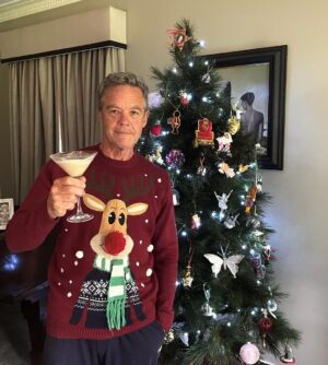 Stefan Dennis Instagram - A verrrry Merrrry Xmas to you all. And for those who want a little Xmas tipple, may I suggest my own Xmas cocktail recipe. 1 part vodka, half part brown crème de cacao, half part strong ginger syrup, dash of light caramel syrup, one & half parts light cream. Add ice and shake well in cocktail shaker. Serve with pinch of cinnamon or nutmeg on top. It’s a bit like a brandy Alexander- a la Xmas! Enjoy the drink and Xmas.  Cheers!
