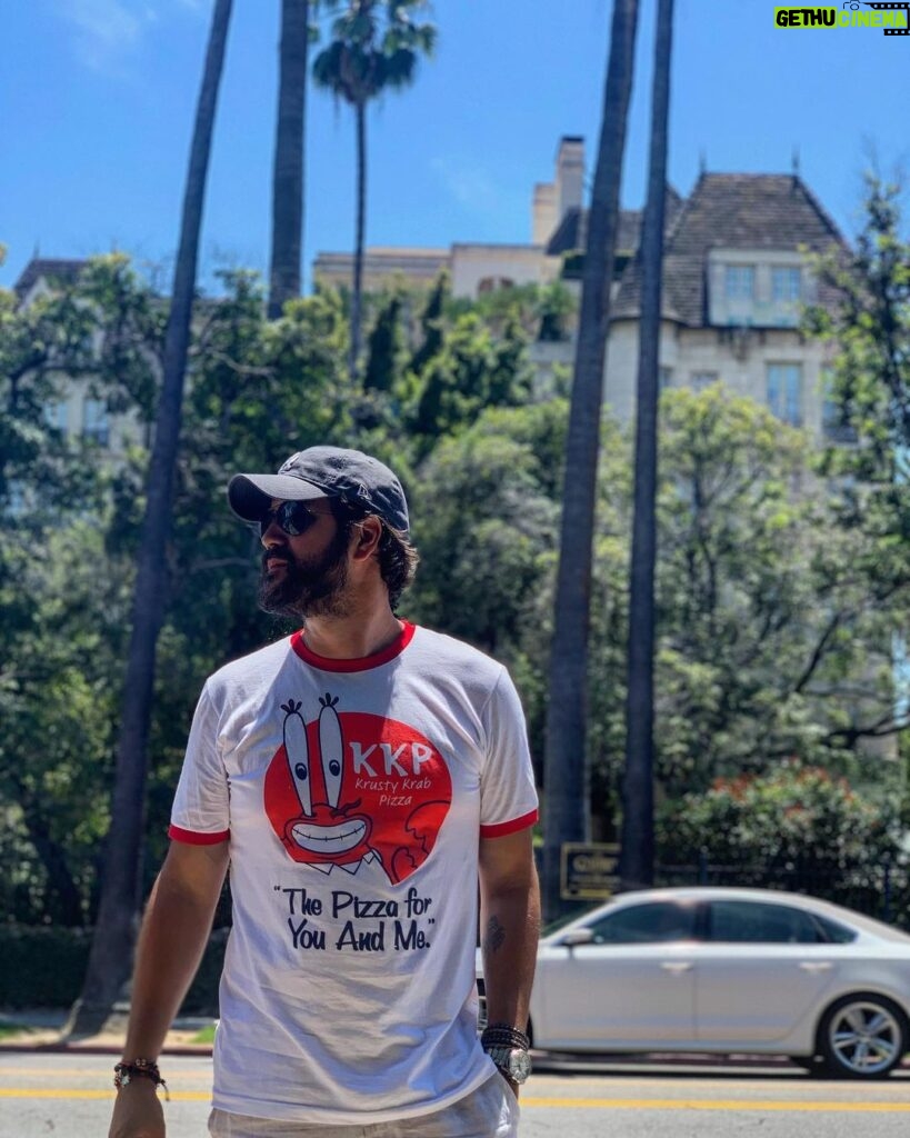 Stefan Kapičić Instagram - Back home! 📷 by: @ivana_horvat_ #LA❤️ #home #Hollywood #stefankapicic #LosAngeles #now Los Angeles, California