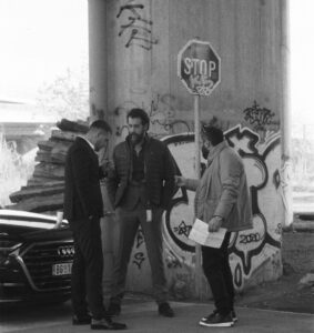 Stefan Kapičić Instagram - It’s a wrap! #juznivetar #nagranici #sagasenastavlja #behindthescenes @juznivetarfilm @bikovic @awramovsky Belgrade, Serbia
