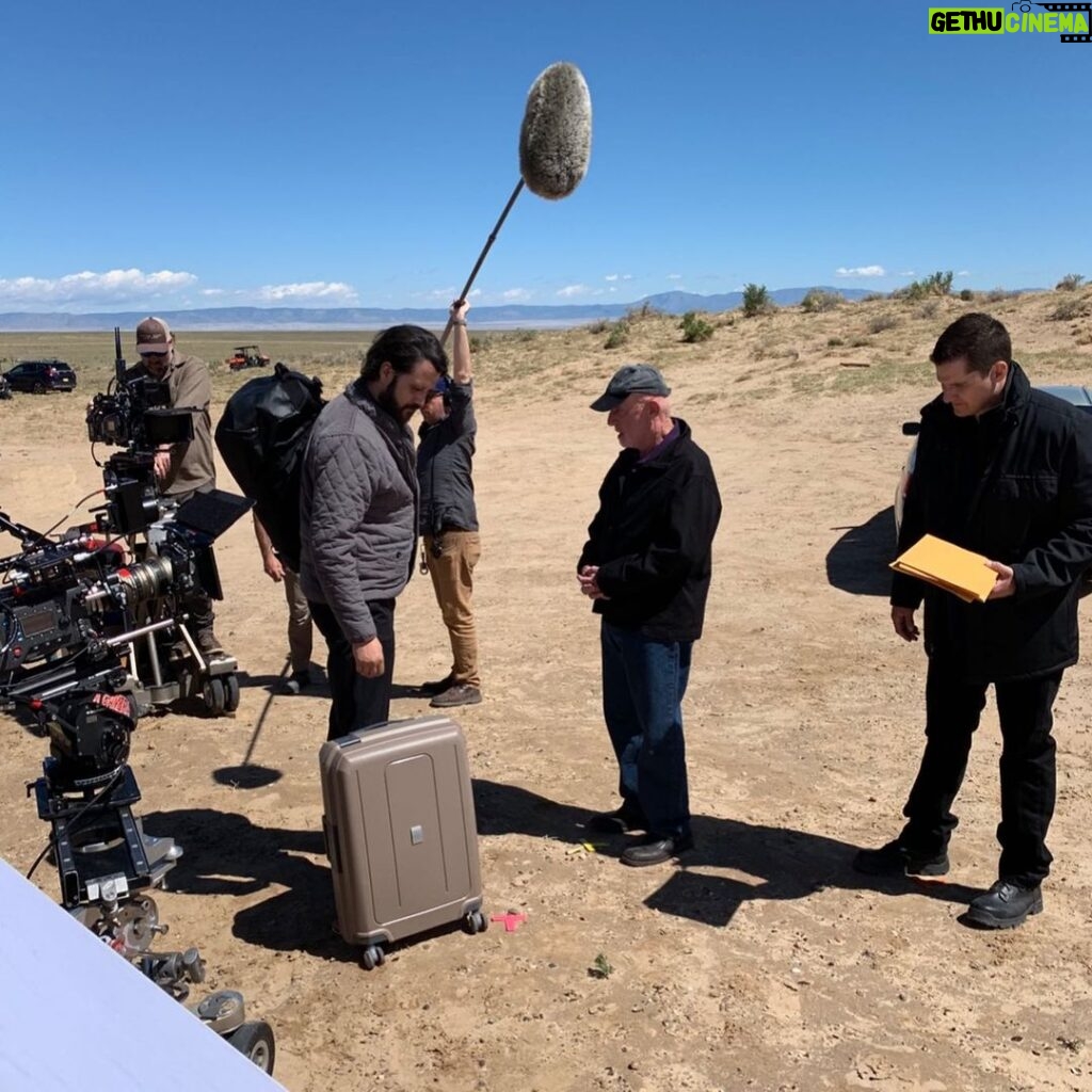 Stefan Kapičić Instagram - Filming "Better Call Saul" was such an incredible experience. The most magical set ever... #bettercallsaul #jonathanbanks #stefankapicic #amc #Netflix #mikeermenthraut #casper Albuquerque, New Mexico