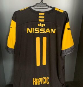 Stefan Kapičić Instagram - It's such a pleasure that I had an honor to become a celebrity member of a legendary Club Atlético Peñarol and get a jersey with my name. Thank you Peñarlol , Montevideo & amazingly beautiful Uruguay. #clubatleticopeñarol #stefankapicic #colossus #deadpool #football #soccer #uruguay #comicconuruguay #modernwarfare #callofduty #lovedeathandrobots #bettercallsaul #Montevideo #Uruguay Montevideo, Uruguay