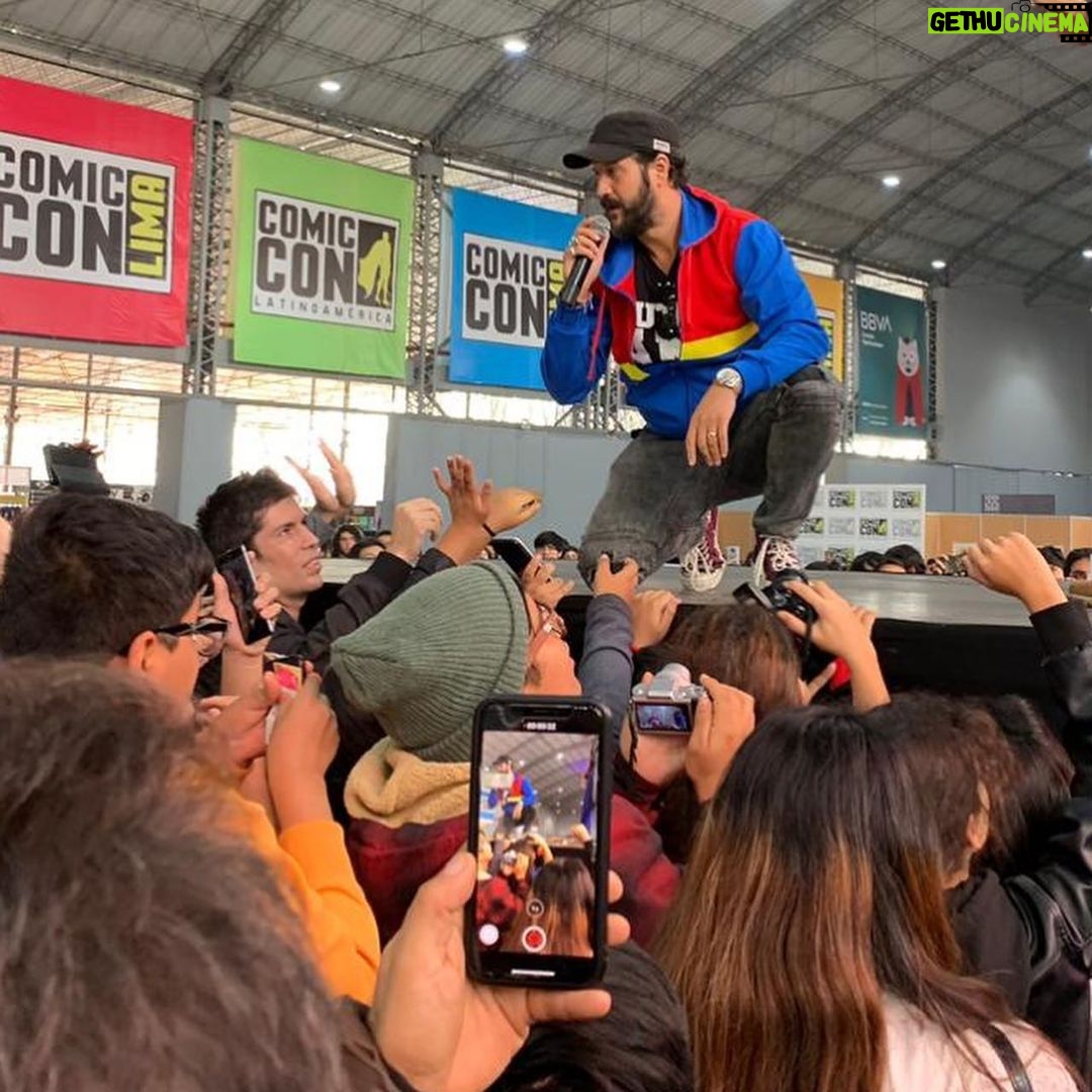 Stefan Kapičić Instagram - @comicconlima 2019 Muchas gracias Lima! Gracias Peru! You guys are incredible! #stefankapicic #colossus #deadpool #marvel #comiconlima #lima #peru Lima, Peru