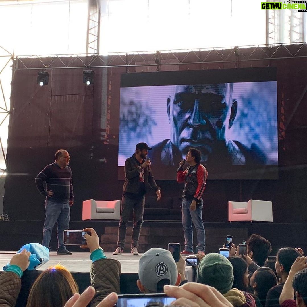 Stefan Kapičić Instagram - @comicconlima 2019 Muchas gracias Lima! Gracias Peru! You guys are incredible! #stefankapicic #colossus #deadpool #marvel #comiconlima #lima #peru Lima, Peru