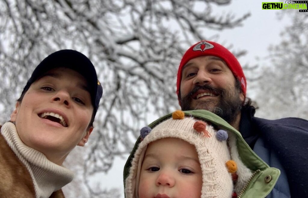 Stefan Kapičić Instagram - First snow ❄️☃️⛄️☁️🤍 📸: @ivanahorvatkapicic Kalemegdan
