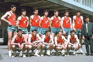 Stefan Kapičić Instagram - 🏆 On this day 50 years ago my dad (number 9) became a World Champion with basketball national team of Yugoslavia. This was an all star team, a team of legends, and the country that deserved the gold medal. #Cosic #Kapicic #Daneu #Tvrdic #Solman #Simonovic #Cermak #Zeravica #Plecas #Skansi #Rajkovic #Zorga #Jelovac
