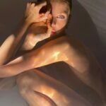 Stella Maxwell Instagram - Au Naturel