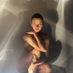 Stella Maxwell Instagram - Au Naturel