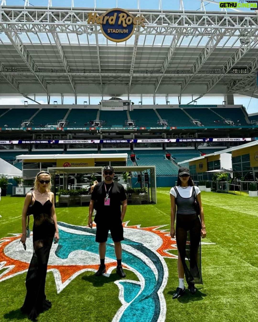 Stella Maxwell Instagram - 🖤🖤Miami Miami,Florida