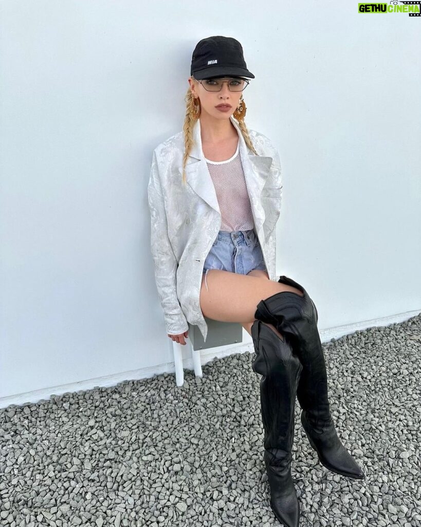 Stella Maxwell Instagram - Coastella