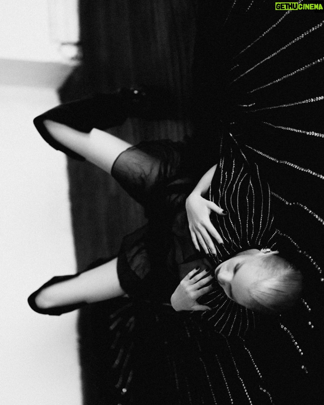 Stella Maxwell Instagram - 🖤 @lovewant 🖤