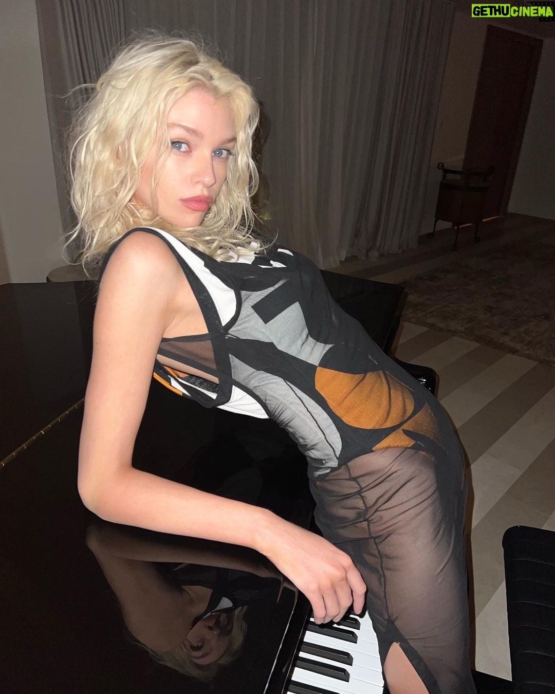 Stella Maxwell Instagram - Eivissa town @riccardotisci17 @burberry 🖤 Ibiza, Spain