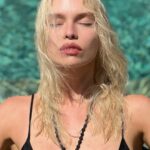 Stella Maxwell Instagram - Splash
