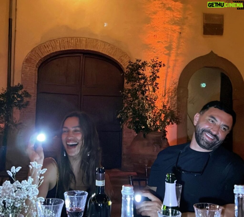 Stella Maxwell Instagram - Celebrating @riccardotisci17 under the Tuscan Sun ❤️‍🔥❤️‍🔥❤️‍🔥❤️‍🔥❤️‍🔥❤️‍🔥❤️‍🔥❤️‍🔥❤️‍🔥 Tuscany, Italy
