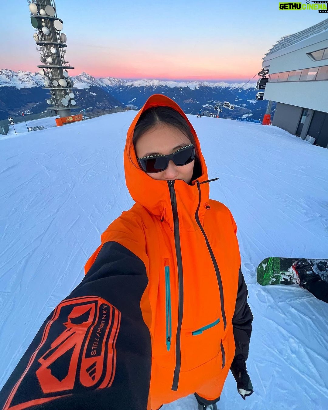 Stella McCartney Instagram - STELLA SKI: Next-gen creative force capture themselves in adidas by Stella McCartney x @adidasTERREX skiwear. Key pieces include our TrueNature Jumpsuit – crafted from a shell in recycled materials, with a waterproof RAIN.RDY finish and an innovative, insulating Primaloft Parley double-layered padding made using ocean plastics.
Shop #adidasbyStellaMcCartney x TERREX skiwear at stellamccartney.com. Credits Featuring shots by: @orianasun @chocodamiix @themarmar @tulieyaito @thejessxu #StellaMcCartney #adidas #adidasTERREX @adidasWomen #StellaSki