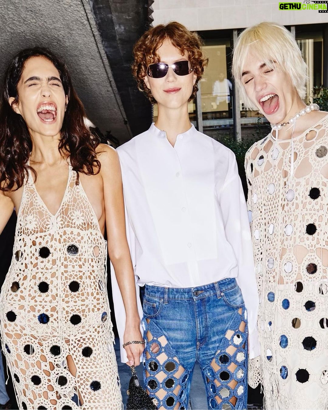 Stella McCartney Instagram - STELLA’S SUSTAINABLE MARKET: Summer 2024 runway show behind the scenes with Stella and the gang. Mirrored knits are hand-crocheted from Kelsun™️, a seaweed-based yarn using renewable, regenerative kelp — helping to restore the ocean and remove carbon from the atmosphere. Taffeta tops are crafted from repurposed dead stock fabrics. Watch the #StellaSummer24 runway show at stellamccartney.com. Credits Wearable art by @AndrewLoganSculptor, exclusively for Stella McCartney #StellaMcCartney #ParisFashionWeek #PFW #StellasSustainableMarket Marché Saxe-Breteuil
