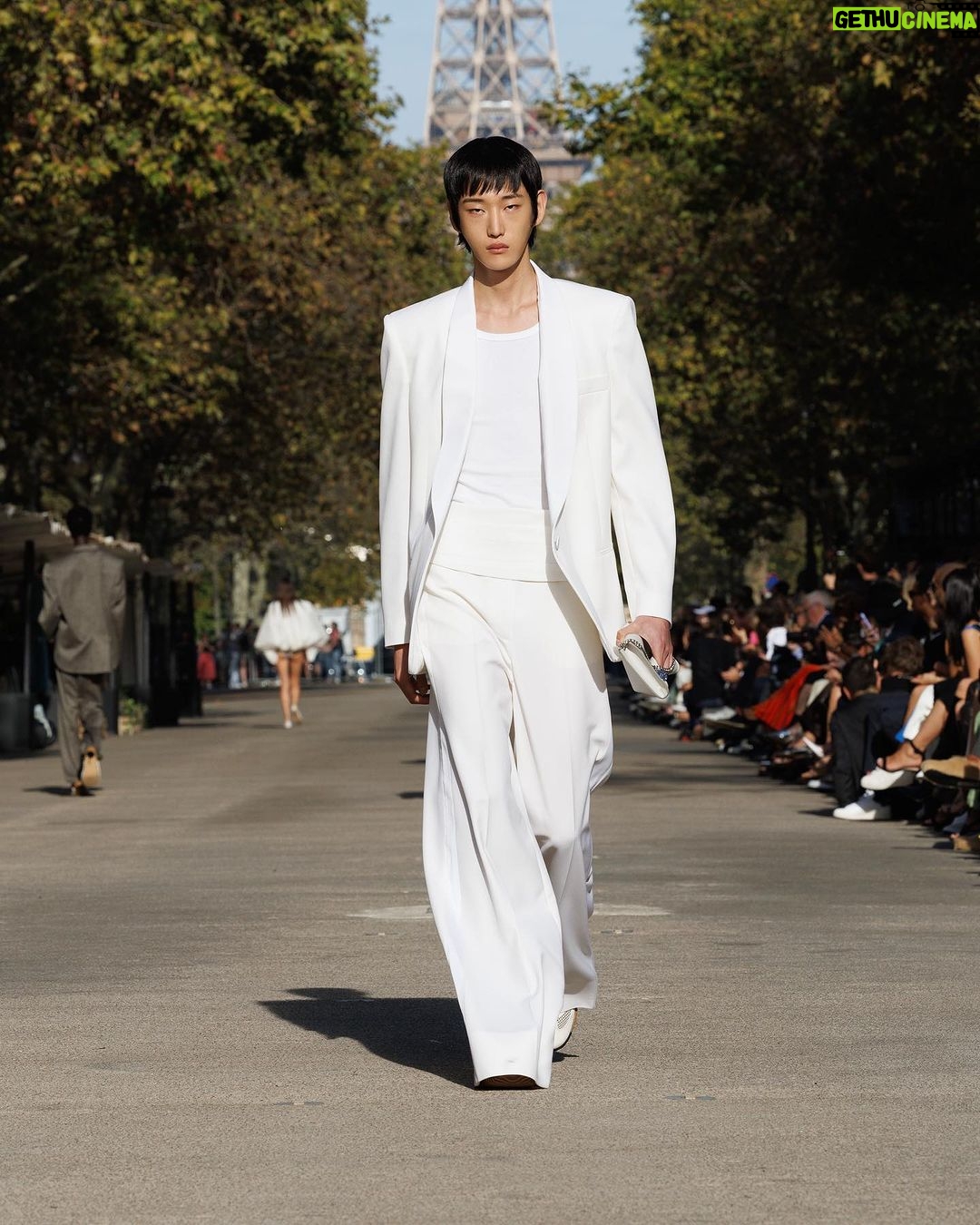 Stella McCartney Instagram - STELLA’S SUSTAINABLE MARKET: Summer 2024 blurs the lines between genders and generations. Cummerbunds in lead-free crystals, ruffled organic poplin shirting, tailoring in metallic brocades. Watch the #StellaSummer24 runway show at stellamccartney.com. Credits Wearable art by @AndrewLoganSculptor, exclusively for Stella McCartney #StellaMcCartney #ParisFashionWeek #PFW #StellasSustainableMarket Marché Saxe-Breteuil